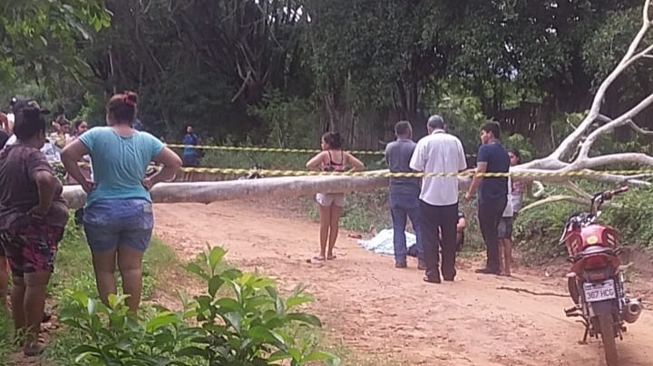 Jovem de 24 anos morre após ser atingido por árvore em Bella Vista