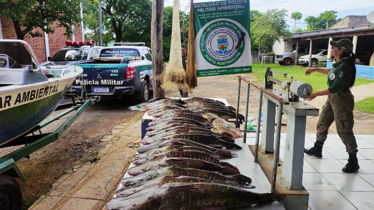 PMA de Porto Murtinho e Campo Grande prendem três paraguaios por pesca predatória e apreendem 170 kg de pescado