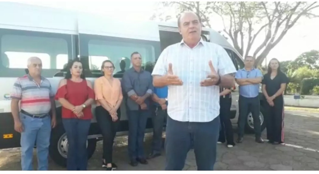 Prefeitura de Caracol adquire nova Van para transporte de pacientes a outros municípios
