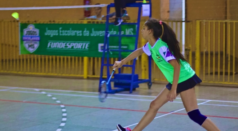 Fundesporte oferece curso gratuito de badminton em Porto Murtinho