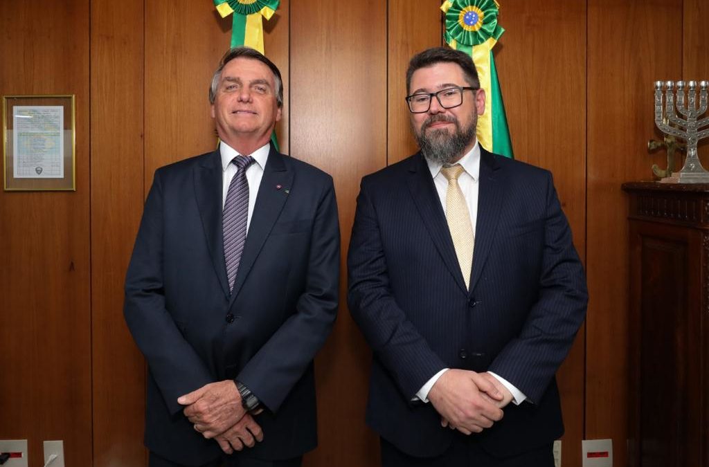 Marcos Pollon, que luta pelo direito à defesa, é pré-candidato a deputado federal com apoio da Família Bolsonaro