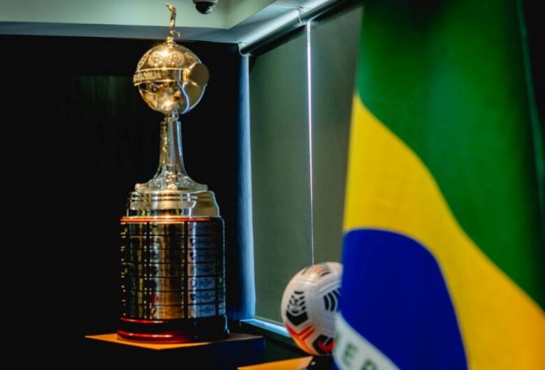 Flamengo e Athletico-PR farão a quinta final brasileira da Libertadores
