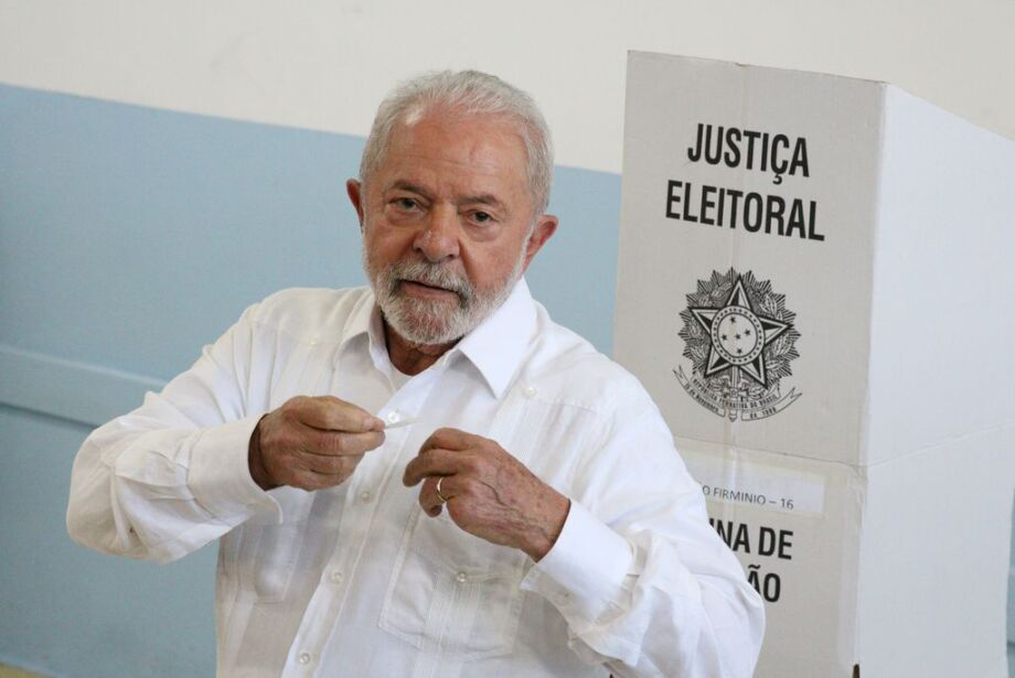 Lula derrota Bolsonaro e é eleito presidente do Brasil