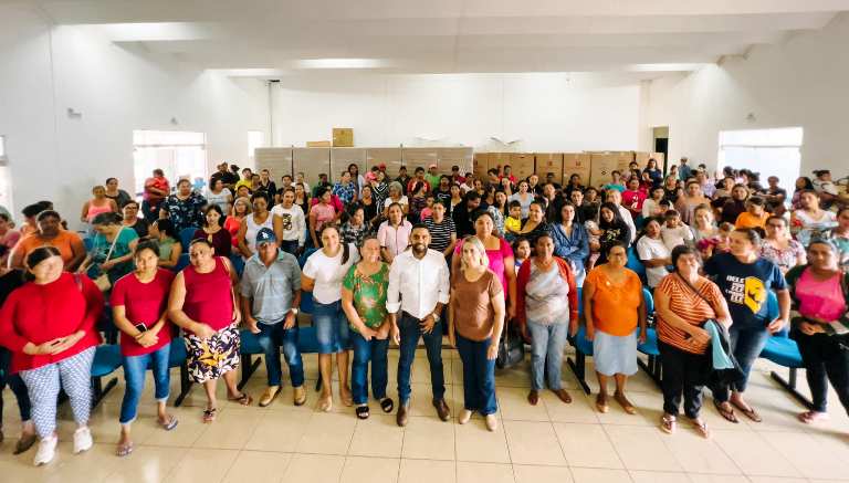 Em Antônio João, Prefeitura intensifica entrega do Mais Social beneficiando 176 famílias