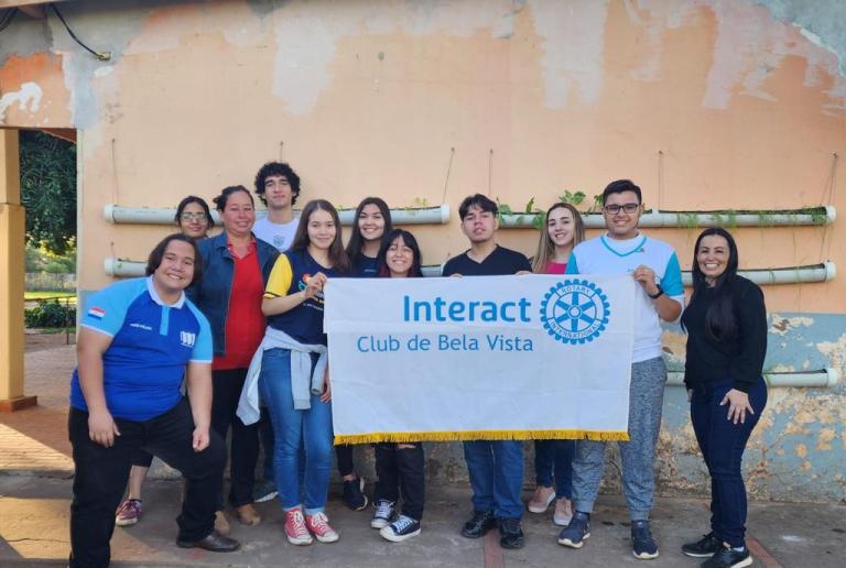 Ação Social: Horta suspensa criado pelo Interact beneficia Abrigo Bela Vista