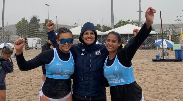JEB’s 2022: Dupla feminina de MS começa com vitória no vôlei de praia; confira o resumo do primeiro dia