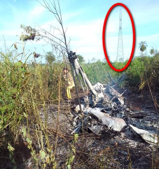 Helicóptero cai a 85km da fronteira; dois brasileiros seriam as vítimas