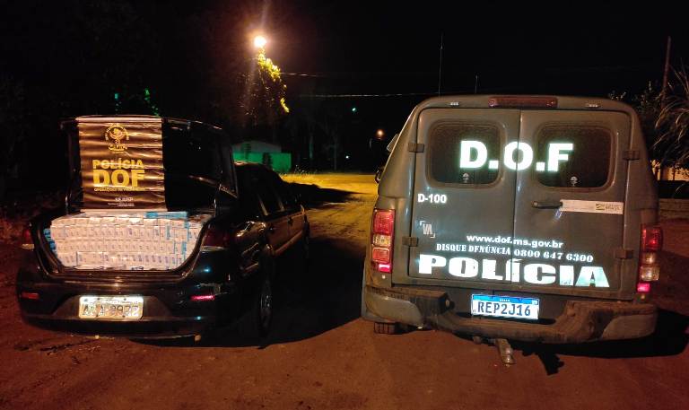 Dupla tenta fugir e é presa pelo DOF com carro carregado com cigarro contrabandeado