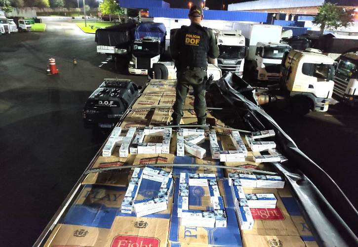 Carga milionário de cigarros ilegais foi apreendida pelo DOF em Japorã