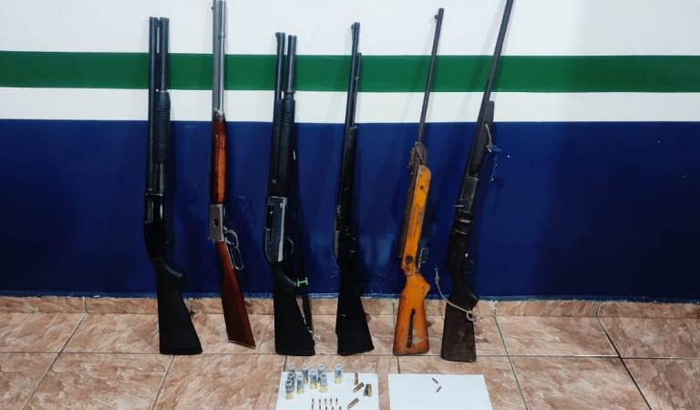 PMA de Porto Murtinho e Bela Vista prendem quatro homens por porte ilegal e aprendem 6 armas longas