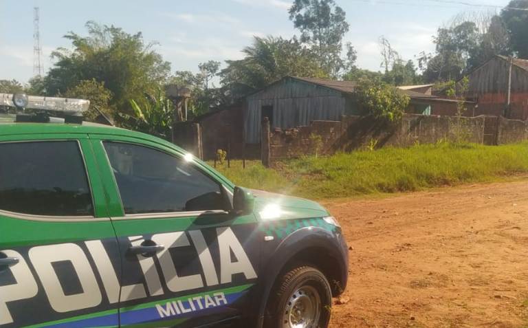 Morador de Bela Vista e multado após ser flagrado colocando fogo em terreno