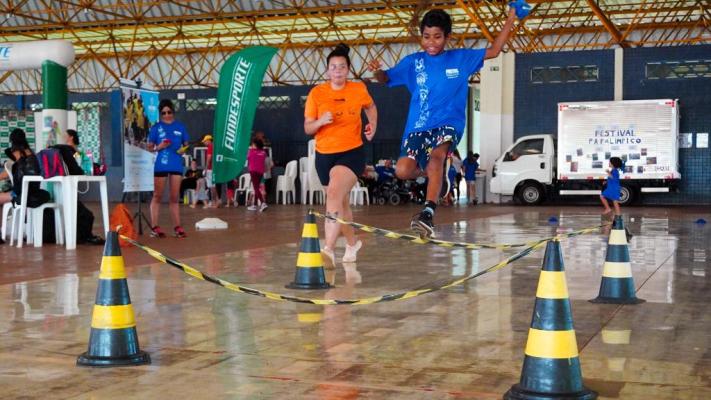 Festival Paralímpico celebra a inclusão de crianças e adolescentes com experiências esportivas