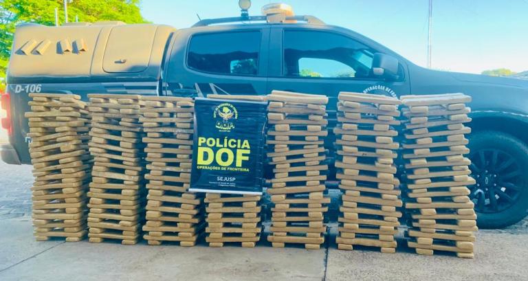 Veículo roubado que seguia para o Paraná com mais de 300 quilos de maconha é recuperado pelo DOF em Amambai