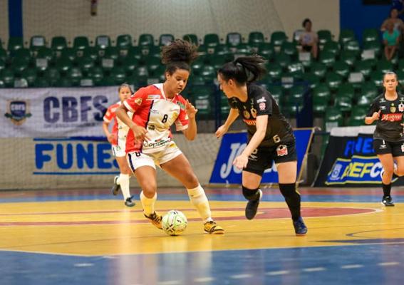 Serc/UCDB volta a encarar o Taboão nesta sexta-feira pela Liga Feminina de Futsal; entrada é gratuita