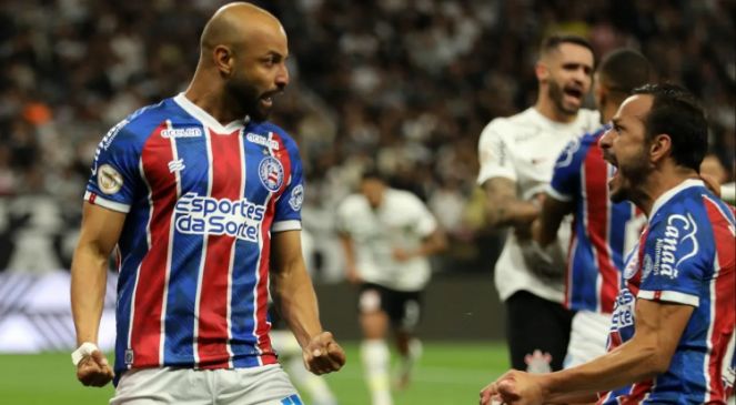 Bahia goleia Corinthians jogando em São Paulo e deixa o Z4 do Brasileirão