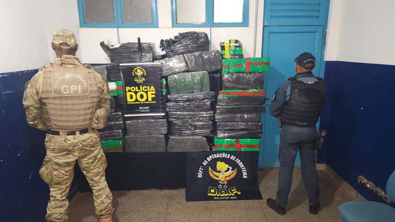 DOF apreende mais de uma tonelada de maconha em casa abandonada em Ponta Porã