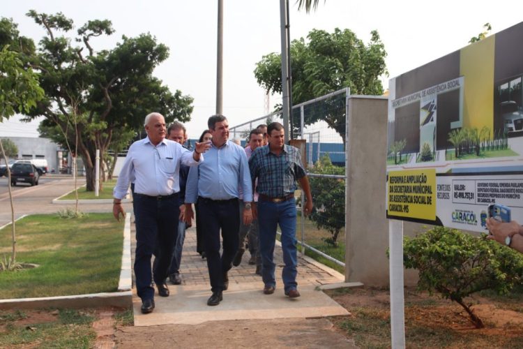 Durante agenda em Caracol, Governador Riedel faz visita técnica nas obras da Escola Estadual Dr. Rubens de Castro Pinto