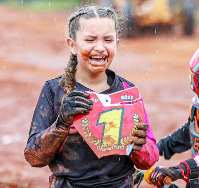 Valentina Gomes De Anos Conquista O T Tulo De Campe Estadual De