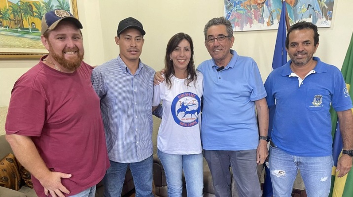 Diretores do Clube do Laço Portal de Rota do município de Porto Murtinho visitam Prefeito Nelson Cintra Ribeiro
