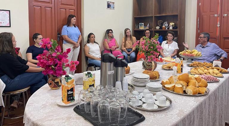Dia 08 de março: prefeito Nelson Cintra e primeira-dama, Maria Lúcia, participam de Café da manhã especial