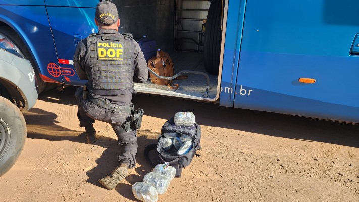 Passageiro de ônibus que seguia com droga para Campo Grande é preso pelo DOF em Amambai