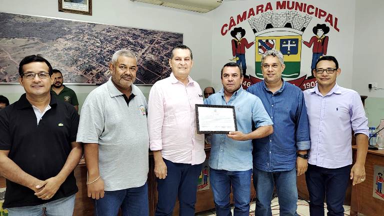 Bela Vista: Câmara Municipal homenageia secretário Aires Cafure