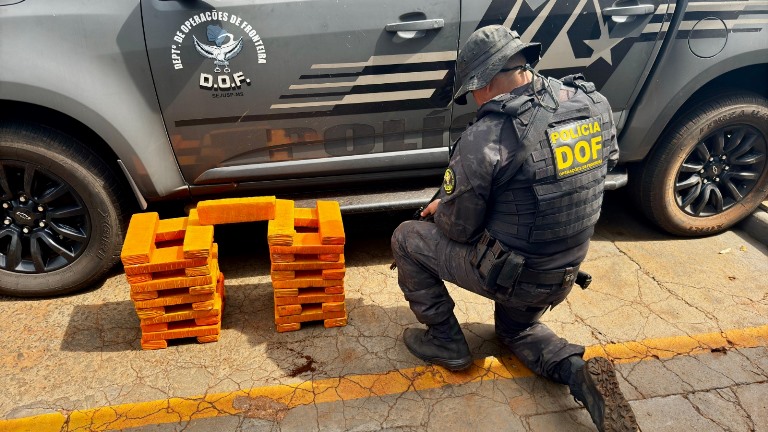 Passageiro que seguia com maconha para Campo Grande é preso pelo DOF em Vista Alegre