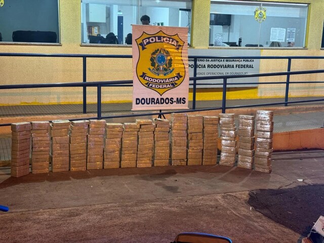 Empresário, esposa e motorista são presos com 235 quilos de cocaína em caixas de erva-mate