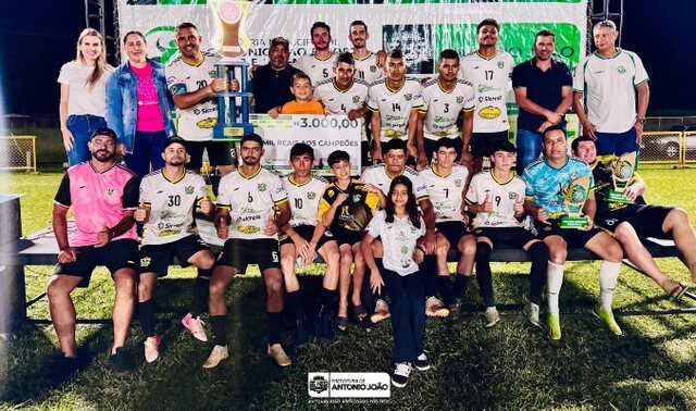 Final do Campeonato Municipal de Futebol Suíço emociona e atrai grande público ao Campo Municipal Olívio Penzo