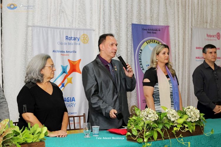 Rotary Club de Bela Vista celebra 74 anos de fundação com reunião festiva