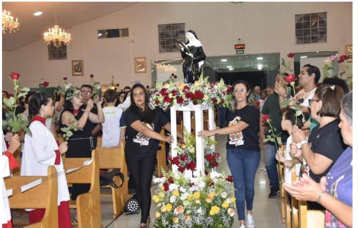 Paróquia Santa Rita de Cássia realiza a 37ª Festa da Padroeira, a santa das causas impossíveis