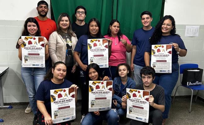 Acadêmicos da UEMS realizam campanha de arrecadação de agasalhos e meias para o Abrigo Municipal de Ponta Porã