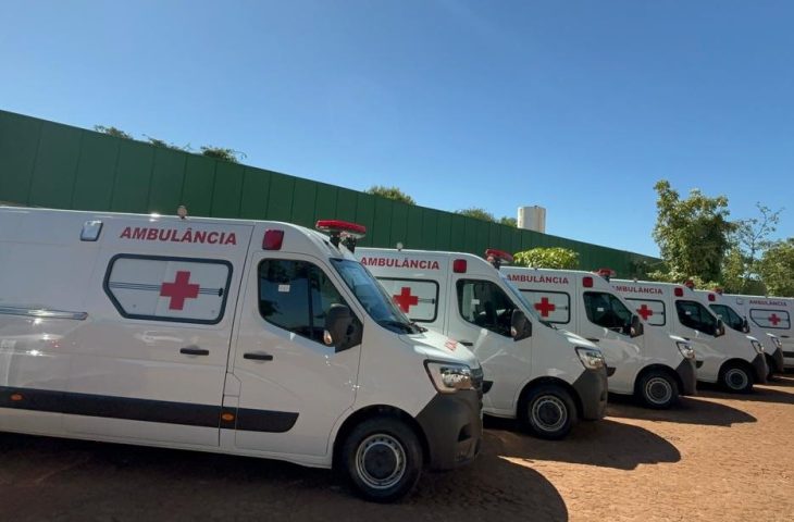 Governo de MS reforça estrutura de saúde do Estado com entrega de ambulâncias para 11 municípios
