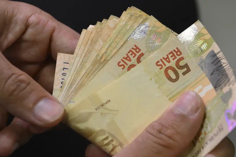 Renda dos sul-mato-grossenses cresce 7,8% entre 2022 e 2024, alcançando recorde histórico