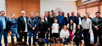 Antônio João garante aproximadamente R$ 7 milhões para obras de pavimentação e reconstrução de escola municipal