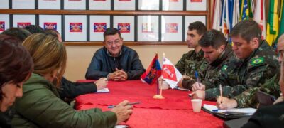 Autoridades se reúnem no 10º RC Mec para definir ações de prevenção e combate a incêndios em Bela Vista