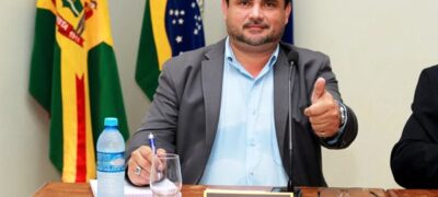 Vereador Johnys cobra regularização de medicamentos na Farmácia Básica