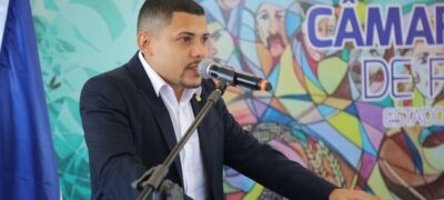 Leandro Bitencourt quer a troca de lâmpadas por LED na Avenida Internacional, em Sanga Puitã