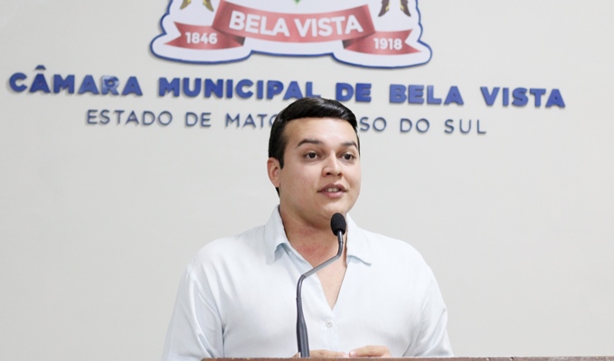 Mathaus Duarte pede operação tapa-buraco em trechos da Rua Voluntários da Pátria