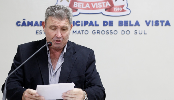 Vereador Xande solicita caminhão-pipa para amenizar poeira durante a Expobel