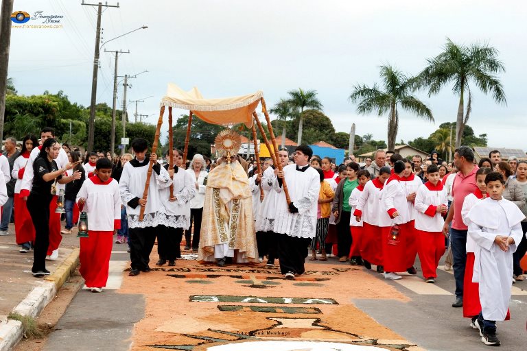 Bela Vista celebra Corpus Christi com fé, arte e união da comunidade