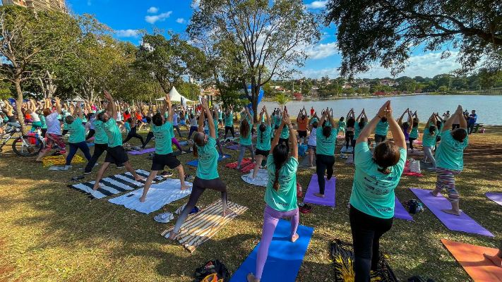 Yoga para todos: 2ª edição do Festival de Yoga Vida Saudável leva saúde e inclusão ao Parque das Nações Indígenas
