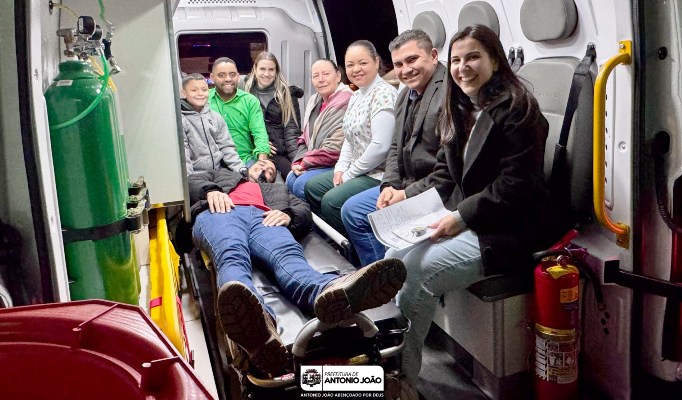 Prefeitura de Antônio João entrega nova UTI Móvel à população e reforça compromisso com a saúde pública
