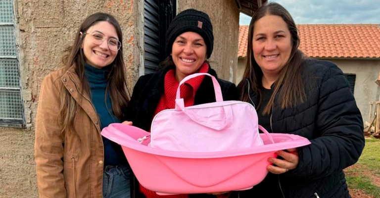 Prefeitura de Antônio João entrega kits bebês para gestantes do grupo “Amor Eterno”