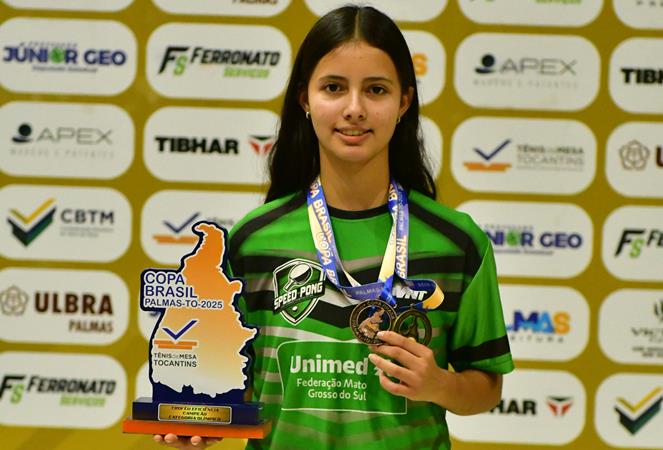 Bela-vistense Mariah conquista ouro na Copa Brasil de Tênis de Mesa em Palmas