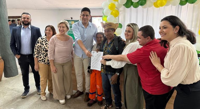 Vereador JT destaca importância da construção de moradias na Aldeia Pirakua