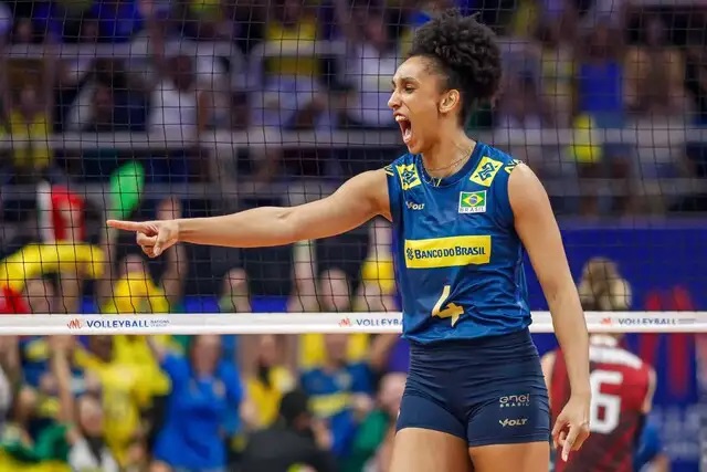De Ponta Porã, Lorena Viezel conquista espaço na elite do vôlei brasileiro