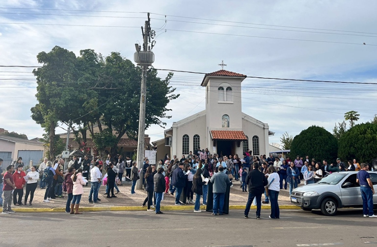 Peregrinação Jubilar reúne fiéis da Forania de Jardim, Bela Vista em Bonito