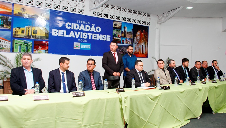 Câmara de Vereadores entrega Títulos de Cidadania em solenidade marcada por homenagens e reconhecimento