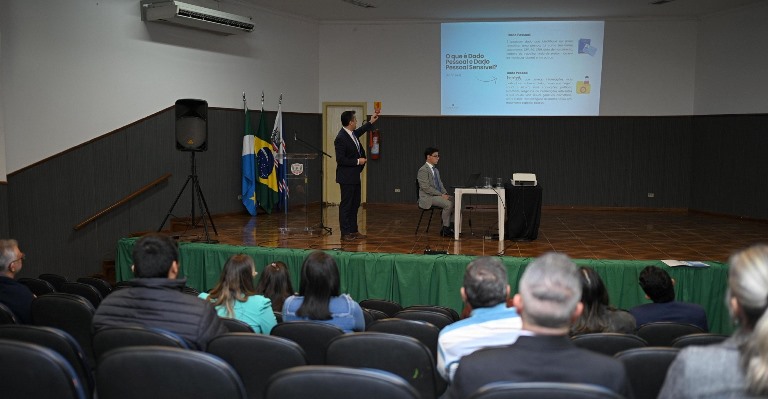 Capacitação sobre LGPD é realizada para servidores do Grupo de Trabalho em Jardim